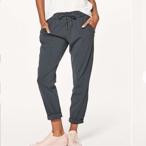 lululemon On The Fly Pant - Gray